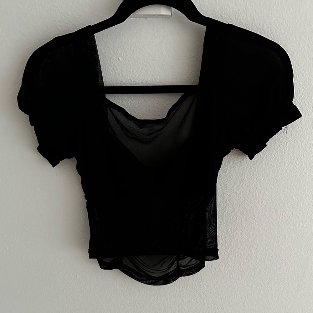 Never Worn - Superdown/Revolve Mesh Pesant Top Si… - image 4